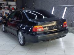 Photo of the vehicle BMW 5 Series