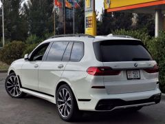 Фото авто BMW X7