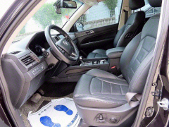 Photo of the vehicle SsangYong Rexton