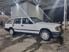 Фото авто Mercedes-Benz W124