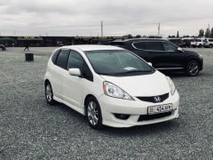 Фото авто Honda Fit