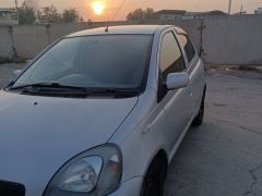 Сүрөт унаа Toyota Vitz