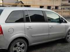 Фото авто Opel Zafira