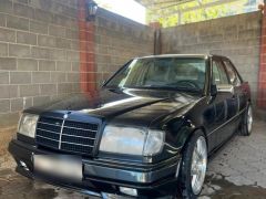 Photo of the vehicle Mercedes-Benz W124