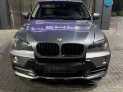 Photo of the vehicle BMW X5