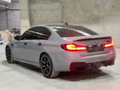 Фото авто BMW M5