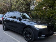 Фото авто BMW X7