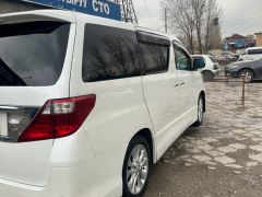 Фото авто Toyota Alphard