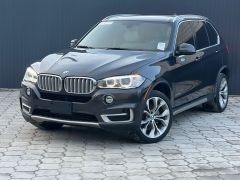 Photo of the vehicle BMW X5