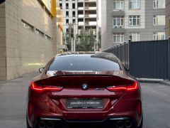 Фото авто BMW M8