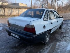 Сүрөт унаа Daewoo Nexia