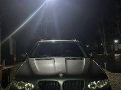 Photo of the vehicle BMW X5