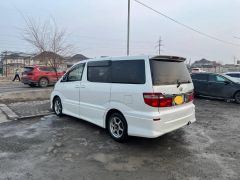 Photo of the vehicle Toyota Alphard