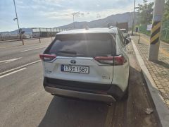 Сүрөт унаа Toyota RAV4