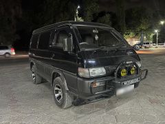 Фото авто Mitsubishi Delica