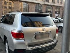 Сүрөт унаа Toyota Highlander