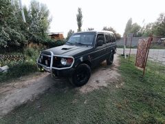 Сүрөт унаа Mitsubishi Pajero