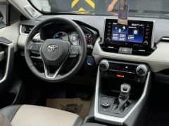 Сүрөт унаа Toyota RAV4