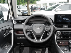 Сүрөт унаа Toyota RAV4