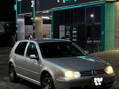 Photo of the vehicle Volkswagen Golf