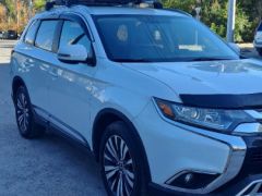 Фото авто Mitsubishi Outlander