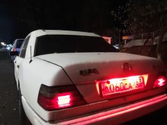 Photo of the vehicle Mercedes-Benz W124