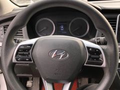 Photo of the vehicle Hyundai Sonata