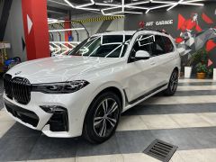 Фото авто BMW X7