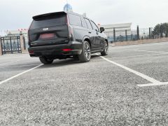 Photo of the vehicle Cadillac Escalade