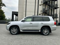 Фото авто Toyota Land Cruiser