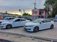 Сүрөт унаа Honda Accord