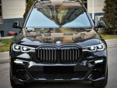 Photo of the vehicle BMW X7