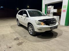 Photo of the vehicle Lexus RX