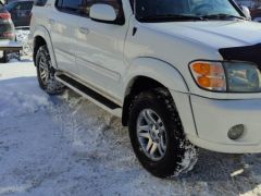 Photo of the vehicle Toyota Sequoia