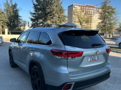 Сүрөт унаа Toyota Highlander