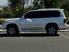 Photo of the vehicle Lexus LX