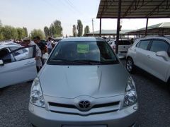 Сүрөт унаа Toyota Corolla Verso