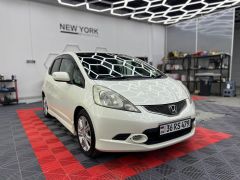 Фото авто Honda Fit