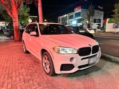 Photo of the vehicle BMW X5