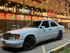 Сүрөт унаа Mercedes-Benz W124