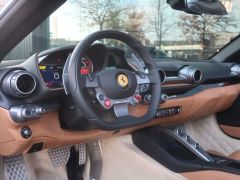 Фото авто Ferrari 812