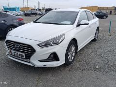 Photo of the vehicle Hyundai Sonata