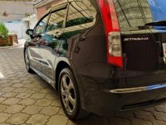 Сүрөт унаа Honda Stream