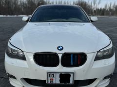 Photo of the vehicle BMW 5 Series