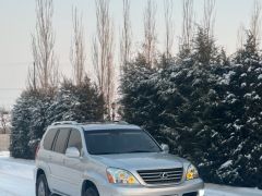 Photo of the vehicle Lexus GX