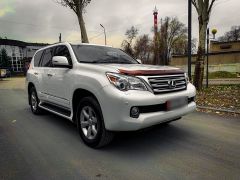 Photo of the vehicle Lexus GX