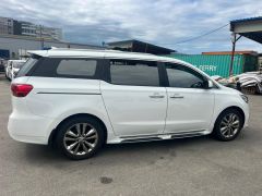 Фото авто Kia Carnival