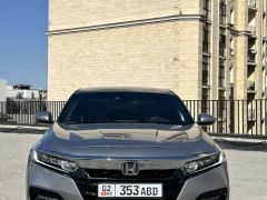 Фото авто Honda Accord