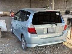 Photo of the vehicle Honda Fit