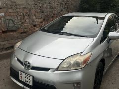 Фото авто Toyota Prius